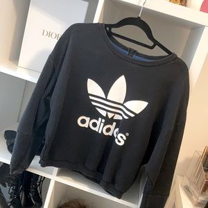 ADIDAS black logo crew neck, cropped w/ zipper